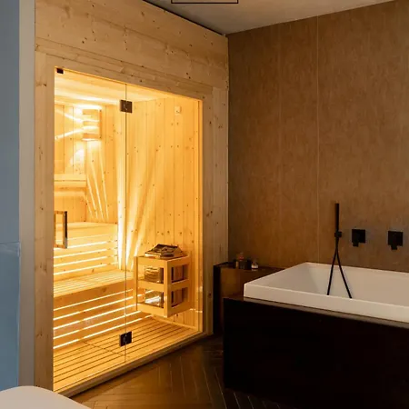Unicum Centro Storico Pensionat 4*