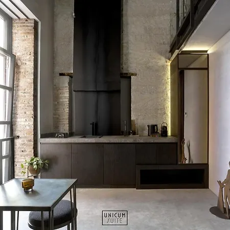 Unicum Centro Storico Penzion 4*